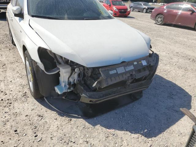 Photo 9 from auction – 2015 VOLKSWAGEN PASSAT S with VIN 1VWAT7A36FC109161