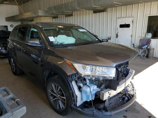 TOYOTA HIGHLANDER 2017 with VIN 5TDJZRFH3HS413471 - Photo from auction