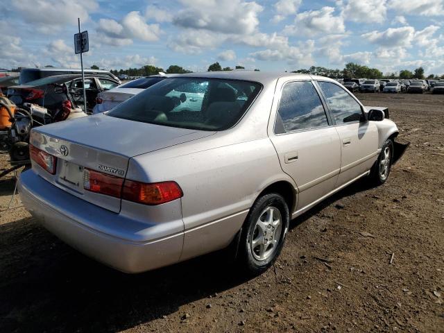 Photo 4 from auction – 2000 TOYOTA CAMRY CE with VIN 4T1BG22K0YU638005