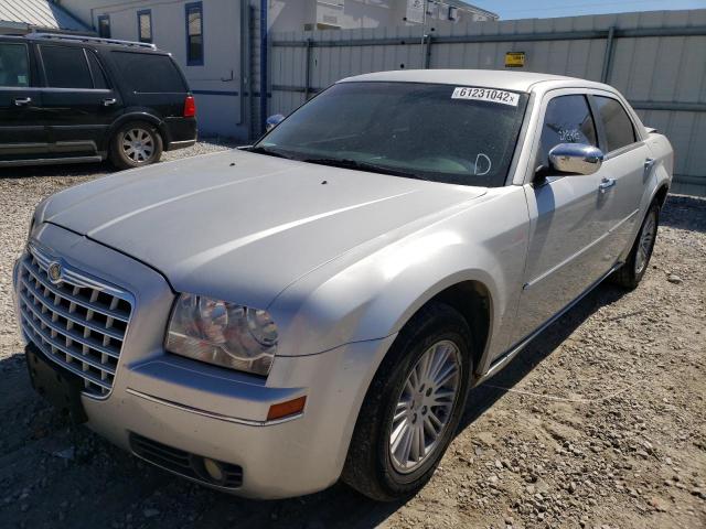 Photo 2 from auction – 2010 CHRYSLER 300 TOURIN with VIN 2C3CA5CV0AH283998