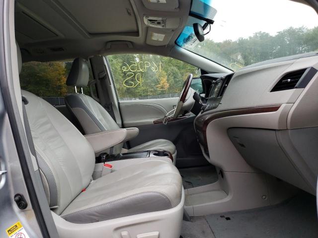 Photo 5 from auction – 2011 TOYOTA SIENNA XLE with VIN 5TDYK3DC5BS064179