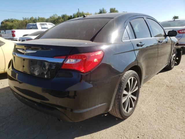 Photo 4 from auction – 2014 CHRYSLER 200 TOURIN with VIN 1C3CCBBG9EN151847