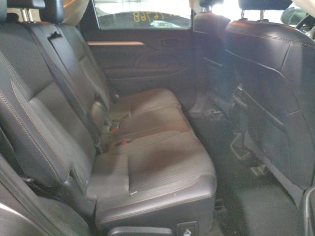 Photo 6 from auction – 2016 TOYOTA HIGHLANDER with VIN 5TDBKRFH1GS291040