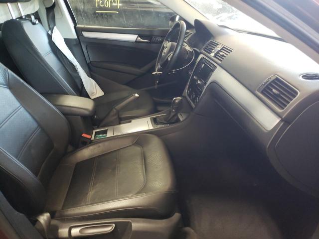 Photo 5 from auction – 2012 VOLKSWAGEN PASSAT SE with VIN 1VWBN7A35CC027772