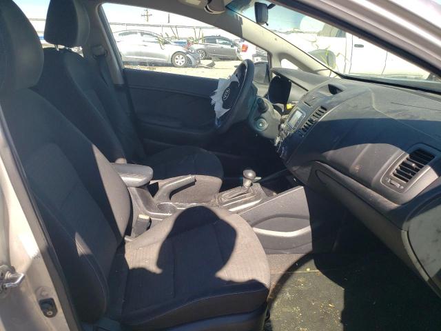 Photo 5 from auction – 2016 KIA FORTE LX with VIN KNAFX4A60G5577251