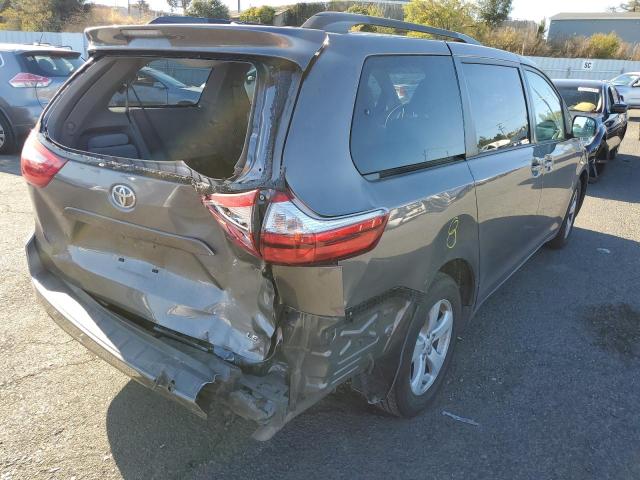 Photo 4 from auction – 2017 TOYOTA SIENNA LE with VIN 5TDKZ3DC7HS880188