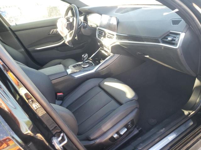 Photo 5 from auction – 2020 BMW 330XI with VIN 3MW5R7J01L8B21095