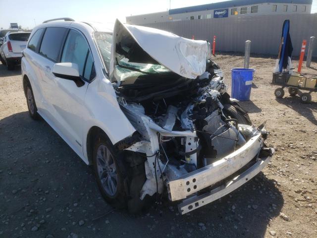 TOYOTA SIENNA LE 2021 with VIN 5TDKSKFC7MS035752 - Photo from auction