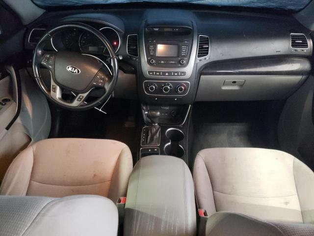 Photo 8 from auction – 2015 KIA SORENTO LX with VIN 5XYKTCA62FG586157