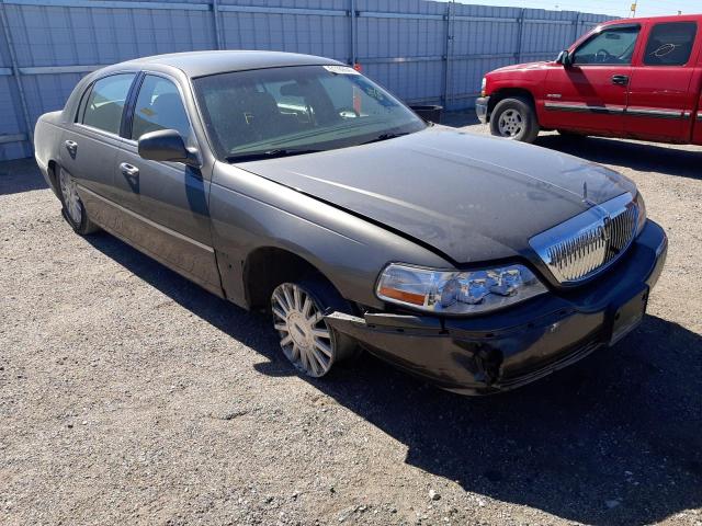 LINCOLN TOWN CAR E 2003 with VIN 1LNHM81W73Y698150 - Photo from auction