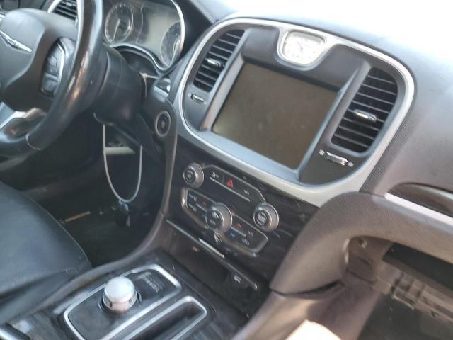 Photo 9 from auction – 2015 CHRYSLER 300 LIMITE with VIN 2C3CCAAG5FH780852