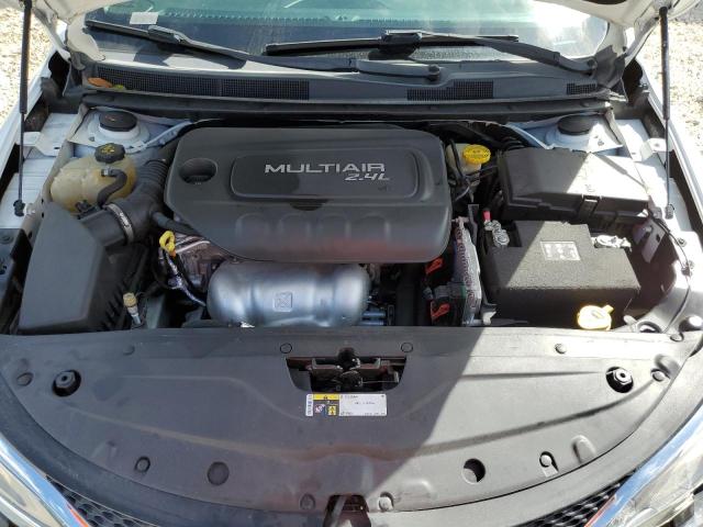 Photo 7 from auction – 2017 CHRYSLER 200 LIMITE with VIN 1C3CCCAB4HN501644