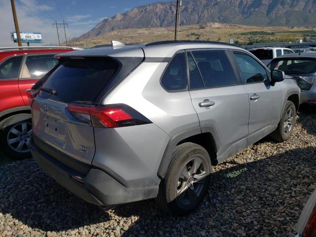 Photo 4 from auction – 2022 TOYOTA RAV4 XLE with VIN 2T3P1RFV2NW269574