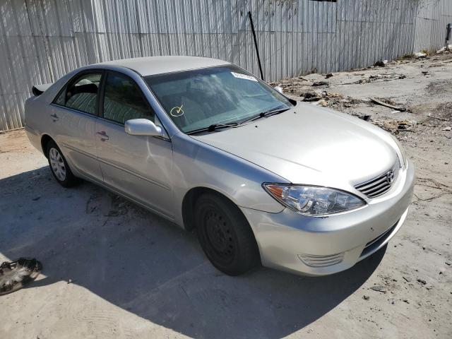 TOYOTA CAMRY LE 2005 with VIN 4T1BE32K35U077984 - Photo from auction