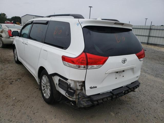 Photo 3 from auction – 2014 TOYOTA SIENNA XLE with VIN 5TDYK3DC8ES455167