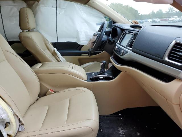Photo 5 from auction – 2016 TOYOTA HIGHLANDER with VIN 5TDJKRFH2GS500149