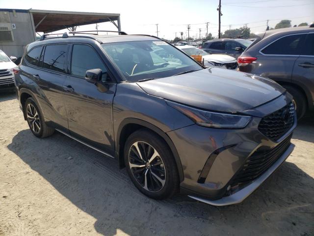 TOYOTA HIGHLANDER 2022 with VIN 5TDJZRAH3NS117014 - Photo from auction