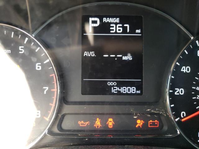 Photo 8 from auction – 2017 KIA FORTE LX with VIN 3KPFK4A7XHE080269