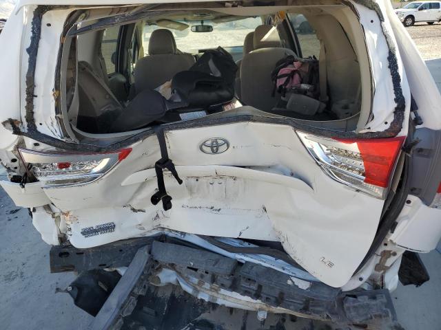 Photo 9 from auction – 2011 TOYOTA SIENNA LE with VIN 5TDKK3DC1BS061494