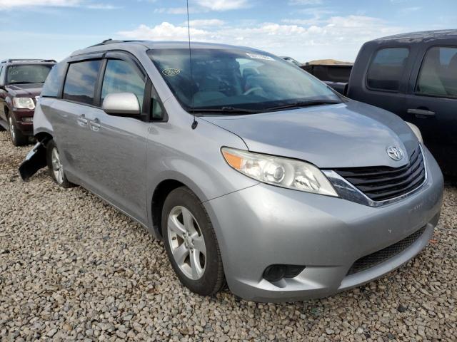 TOYOTA SIENNA LE 2012 z numerem VIN 5TDKK3DC5CS227971 - Zdjęcie z aukcji