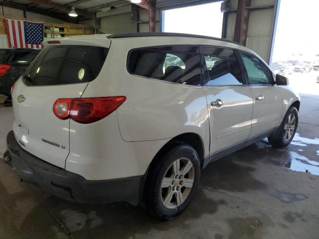 Photo 3 from auction – 2010 CHEVROLET TRAVERSE L with VIN 1GNLVFED3AS142496
