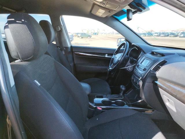 Photo 5 from auction – 2014 KIA SORENTO LX with VIN 5XYKTCA62EG430795