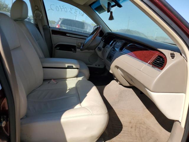 Photo 5 from auction – 2004 LINCOLN TOWN CAR U with VIN 1LNHM83W24Y674479