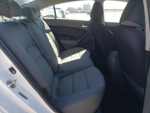 Photo 6 from auction – 2018 KIA FORTE LX with VIN 3KPFK4A74JE228695