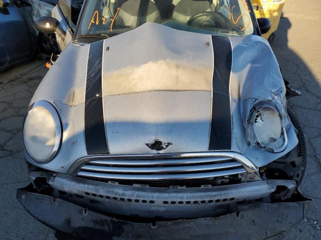 Photo 7 from auction – 2005 MINI COOPER with VIN WMWRC334X5TJ67192