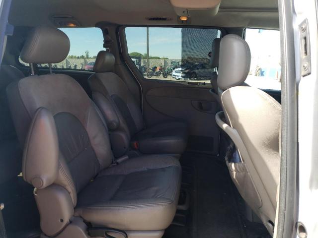 Photo 6 from auction – 2003 CHRYSLER TOWN & CNT with VIN 2C8GP64L93R209358