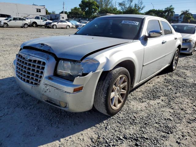 Photo 2 from auction – 2010 CHRYSLER 300 TOURIN with VIN 2C3CA5CV2AH284649