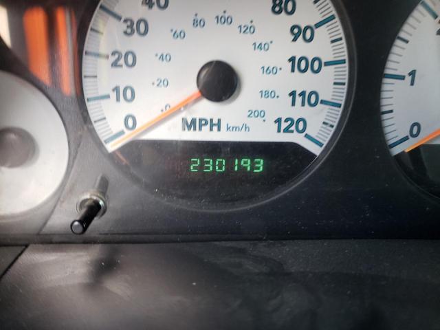 Photo 8 from auction – 2003 CHRYSLER TOWN & CNT with VIN 2C8GP64L93R209358