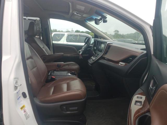 Photo 5 from auction – 2017 TOYOTA SIENNA XLE with VIN 5TDDZ3DC0HS176200