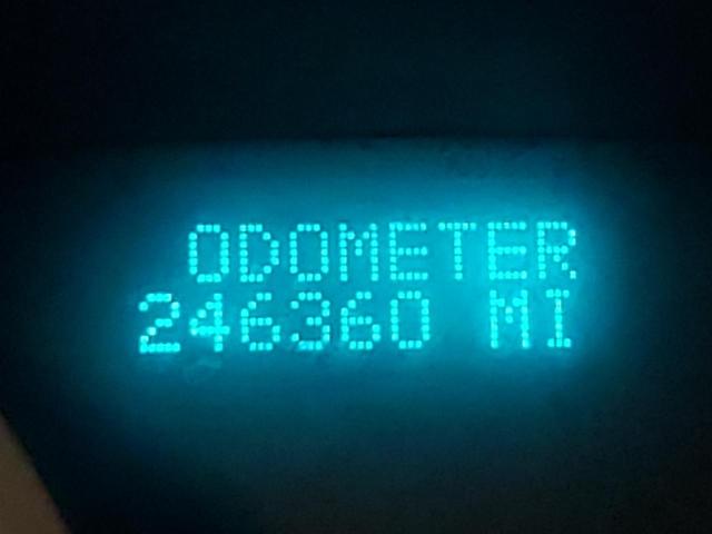 Photo 8 from auction – 2010 CHEVROLET TRAVERSE L with VIN 1GNLVFED7AS102244