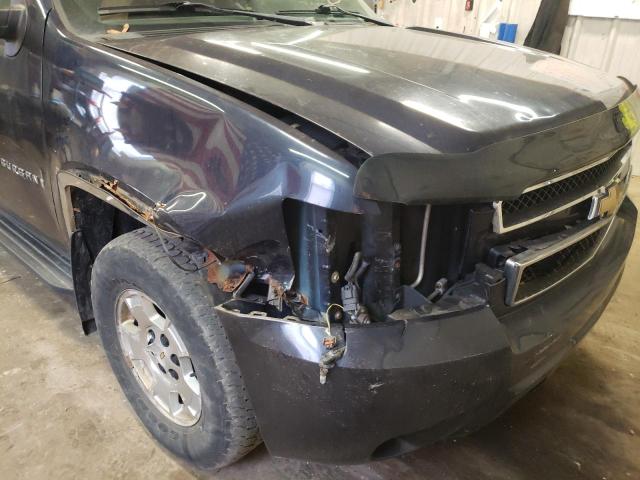 Photo 9 from auction – 2009 CHEVROLET SUBURBAN K with VIN 1GNFK163X9R220080
