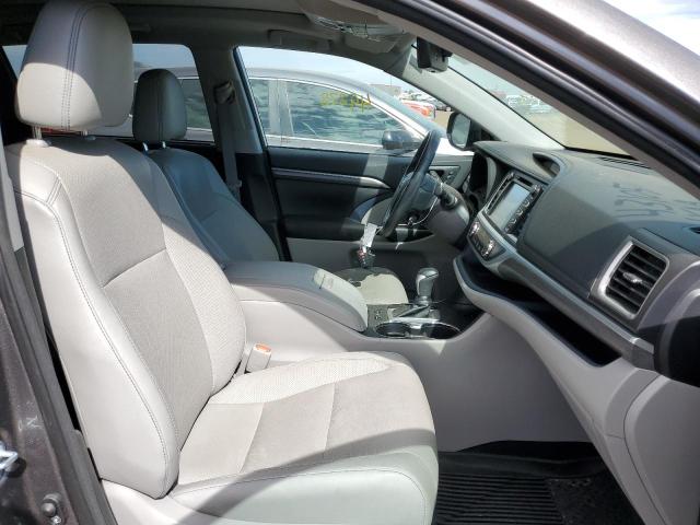 Photo 5 from auction – 2018 TOYOTA HIGHLANDER with VIN 5TDDZRFH6JS873517
