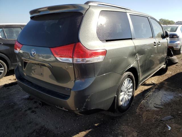 Photo 4 from auction – 2013 TOYOTA SIENNA XLE with VIN 5TDYK3DC5DS301613