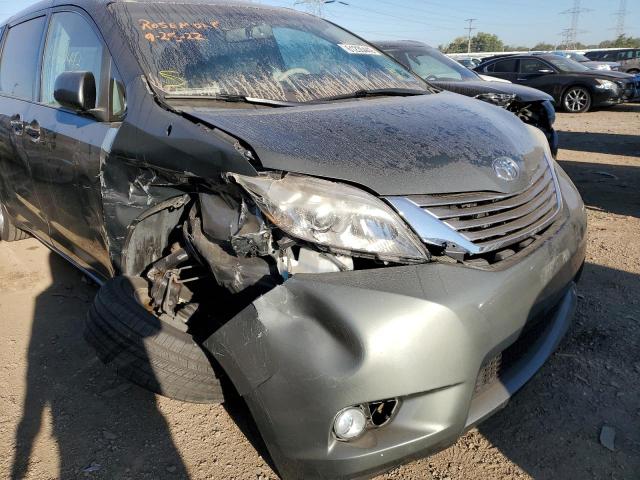 Photo 9 from auction – 2013 TOYOTA SIENNA XLE with VIN 5TDYK3DC5DS301613