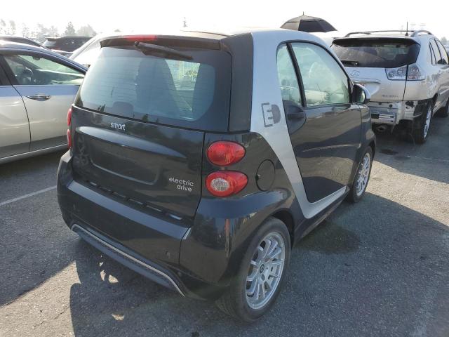 Photo 4 from auction – 2013 SMART FORTWO with VIN WMEEJ9AA6DK673613