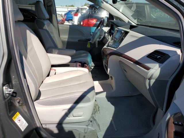 Photo 5 from auction – 2011 TOYOTA SIENNA XLE with VIN 5TDYK3DC8BS147878