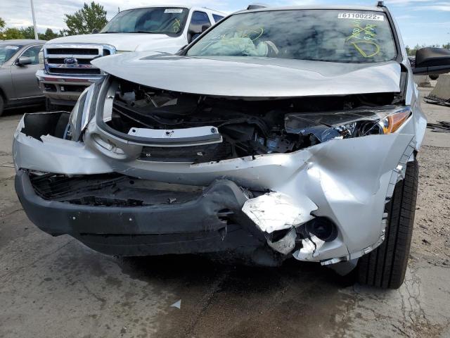 Photo 9 from auction – 2015 TOYOTA RAV4 LE with VIN JTMBFREVXFJ040900
