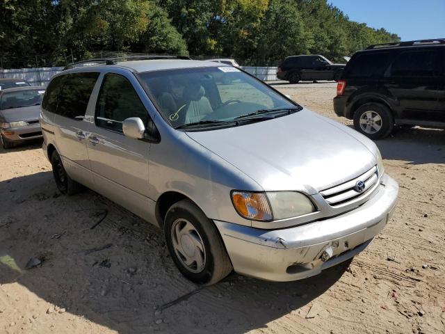 TOYOTA SIENNA LE 2002 with VIN 4T3ZF13C82U493863 - Photo from auction