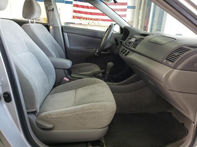 Photo 5 from auction – 2004 TOYOTA CAMRY LE with VIN 4T1BE32K74U339309