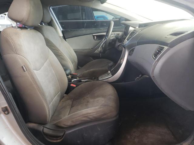 Photo 5 from auction – 2012 HYUNDAI ELANTRA GL with VIN 5NPDH4AE4CH073827