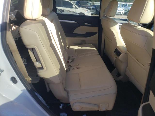 Photo 6 from auction – 2017 TOYOTA HIGHLANDER with VIN 5TDJZRFH8HS513131