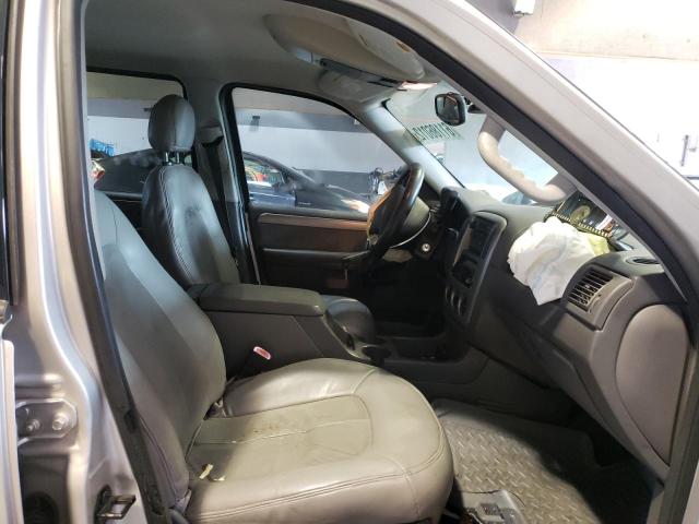 Photo 5 from auction – 2004 FORD EXPLORER X with VIN 1FMZU63W44UA91315