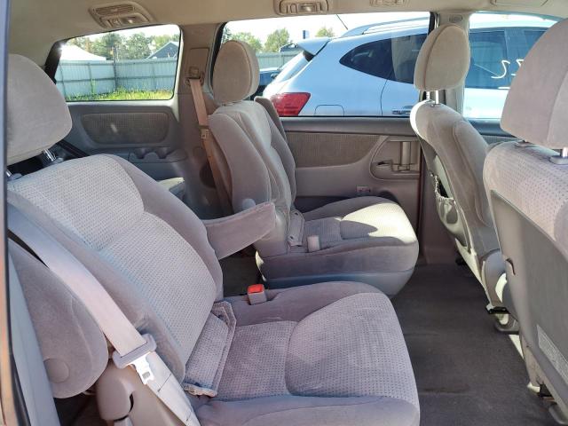 Photo 6 from auction – 2010 TOYOTA SIENNA CE with VIN 5TDKK4CC7AS315778