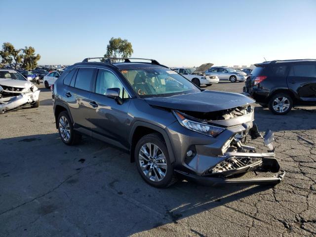 Photo 1 from auction – 2021 TOYOTA RAV4 XLE P with VIN 2T3A1RFV8MC209983