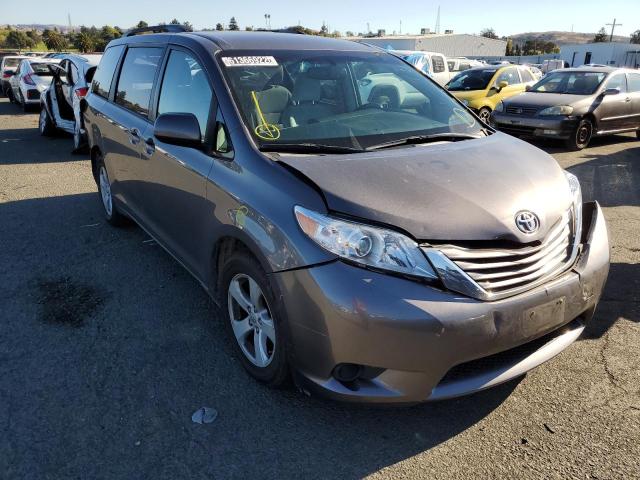 Photo 1 from auction – 2017 TOYOTA SIENNA LE with VIN 5TDKZ3DC7HS880188