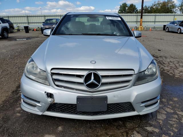 Photo 9 from auction – 2012 MERCEDES-BENZ C 300 4MAT with VIN WDDGF8BB8CF897599